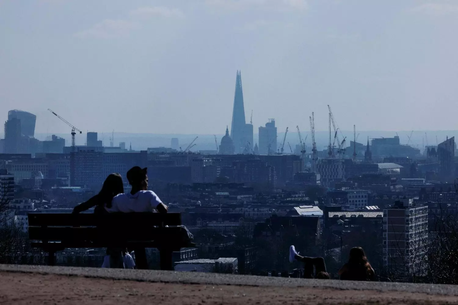 De Britse werkloosheid stijgt naar het hoogste punt in vijf jaar van 5,2 procent: officieel