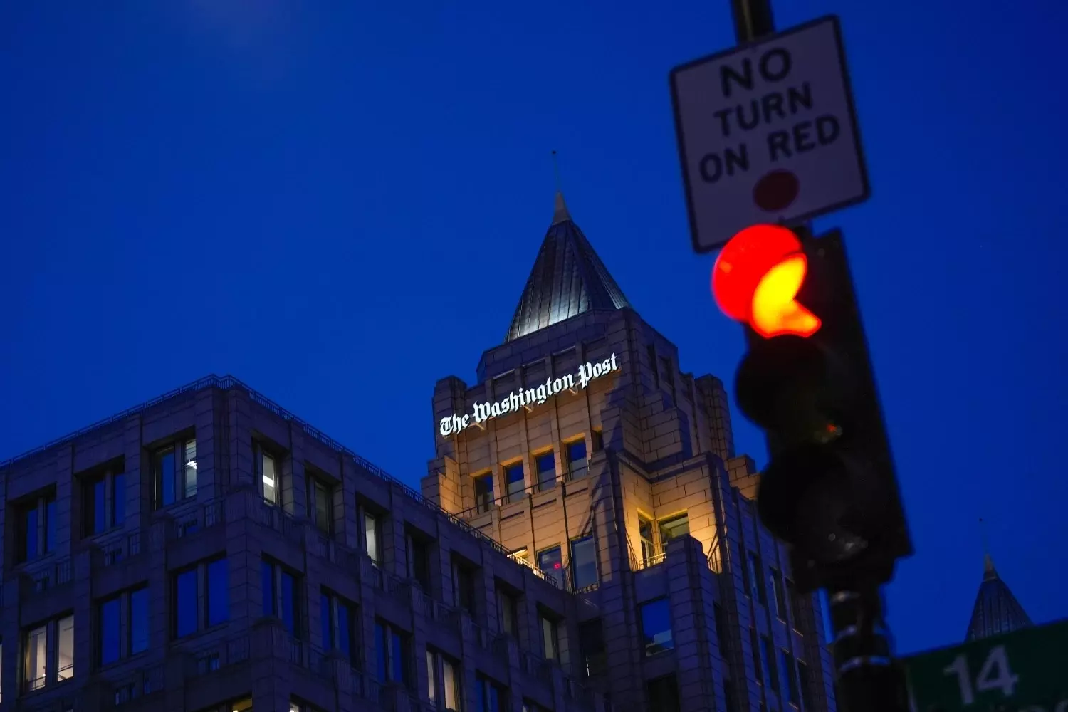 De door Bezos geleide Washington Post kondigt een pijnlijk banenverlies aan