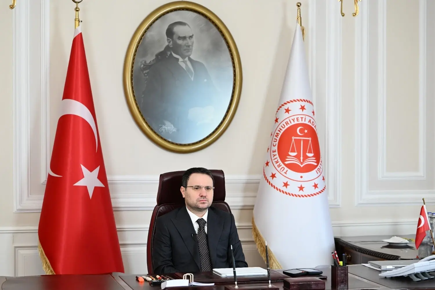 Gürlek: Parlement moet beslissen over juridische hervormingen in het kader van een antiterreurbod