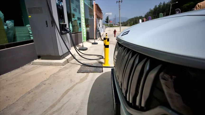 Het aantal elektrische voertuigen in Türkiye bereikt bijna 386.000