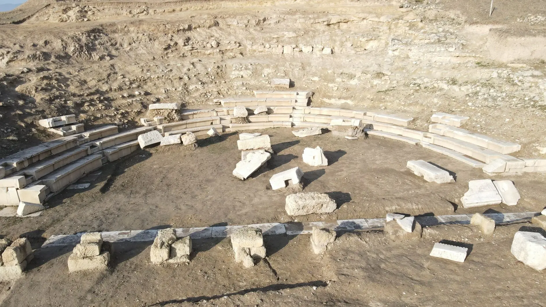 Oude zonnewijzer om licht te werpen op de geschiedenis van Paphlagonië