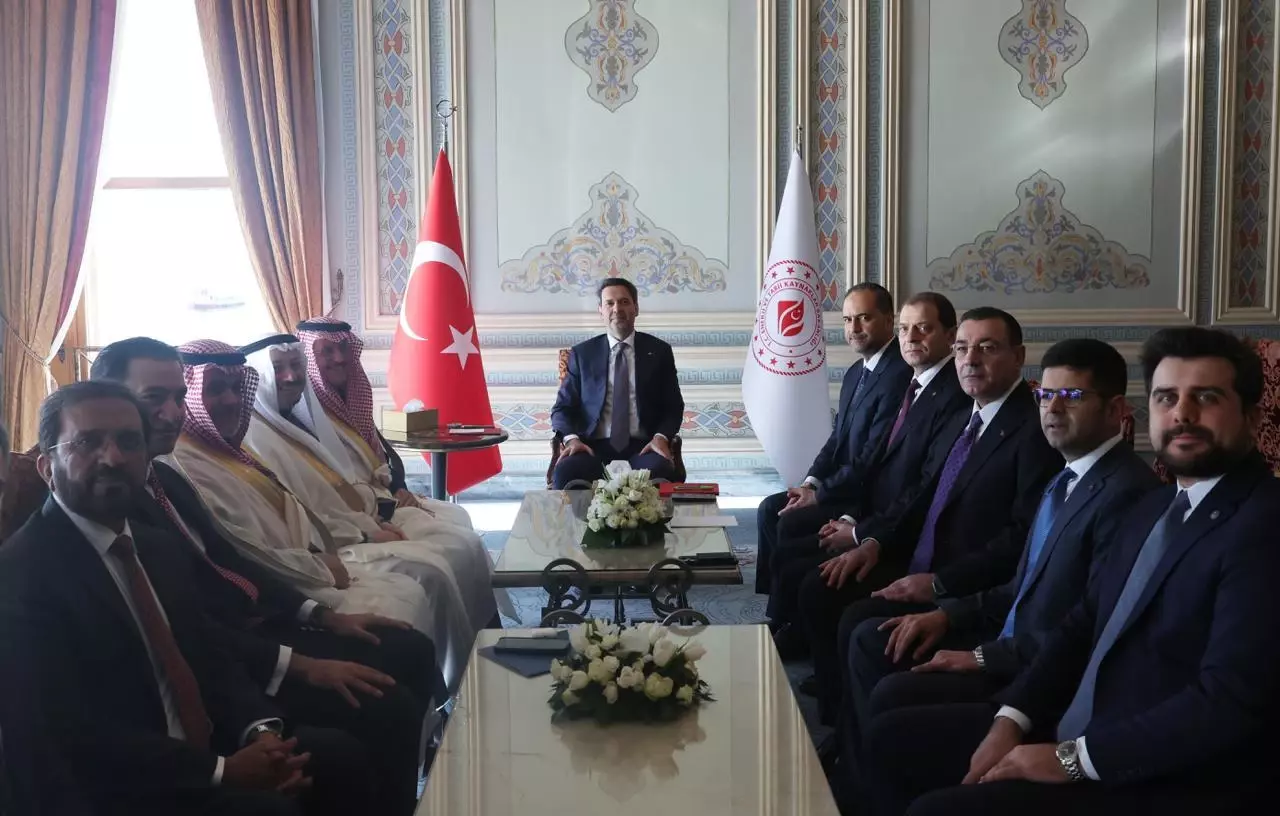 Türkiye en Saoedi-Arabië ondertekenen baanbrekende overeenkomst over zonne-energie