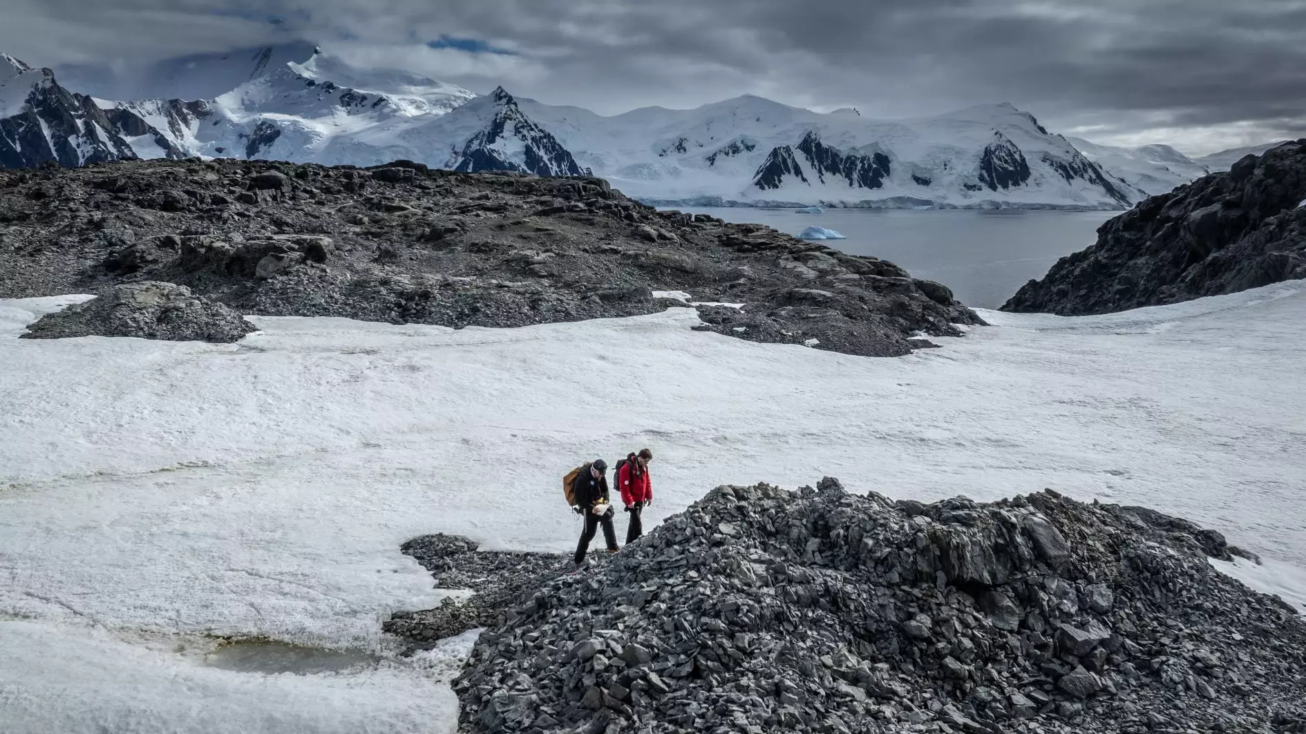 Turkse en Bulgaarse wetenschappers ontdekken de geologische geschiedenis van Antarctica