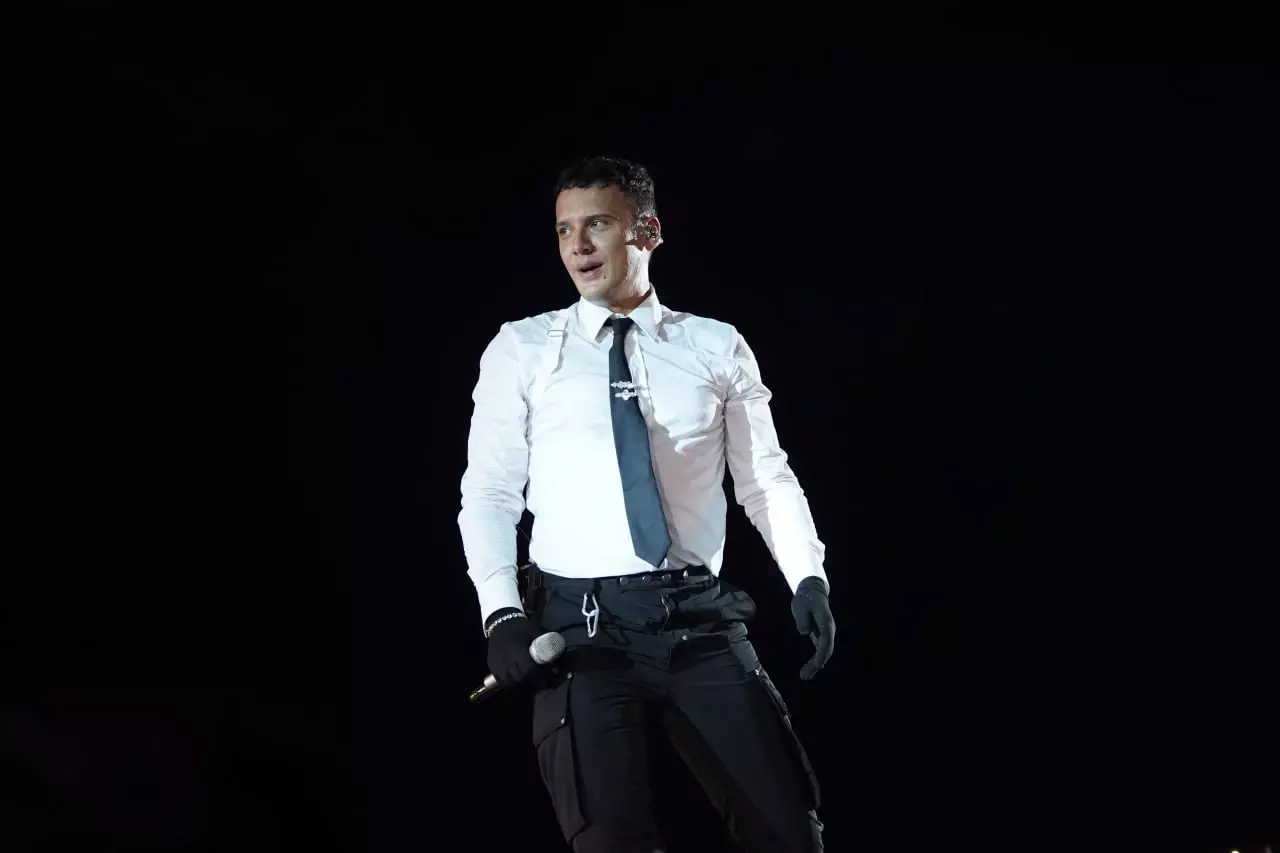 Turkse popster Edis gearresteerd in spraakmakend drugsonderzoek