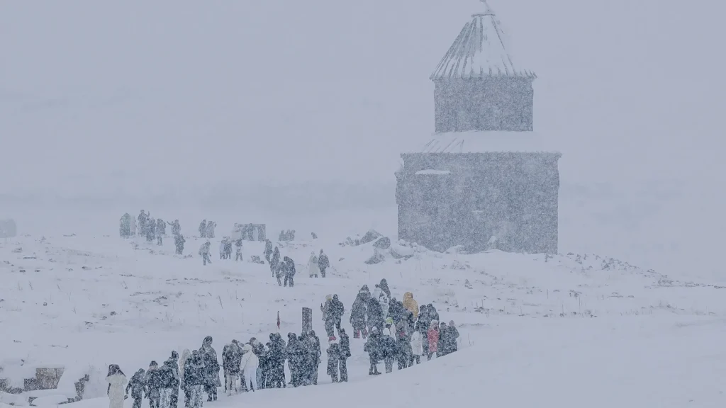 Ani trekt recordbezoekers