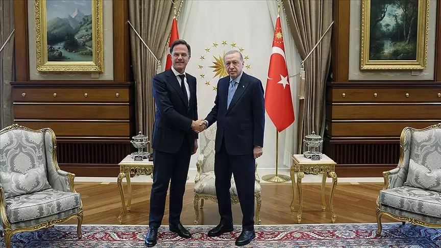 Erdoğan en Rutte bespreken het standpunt van de NAVO over de oorlog met Iran