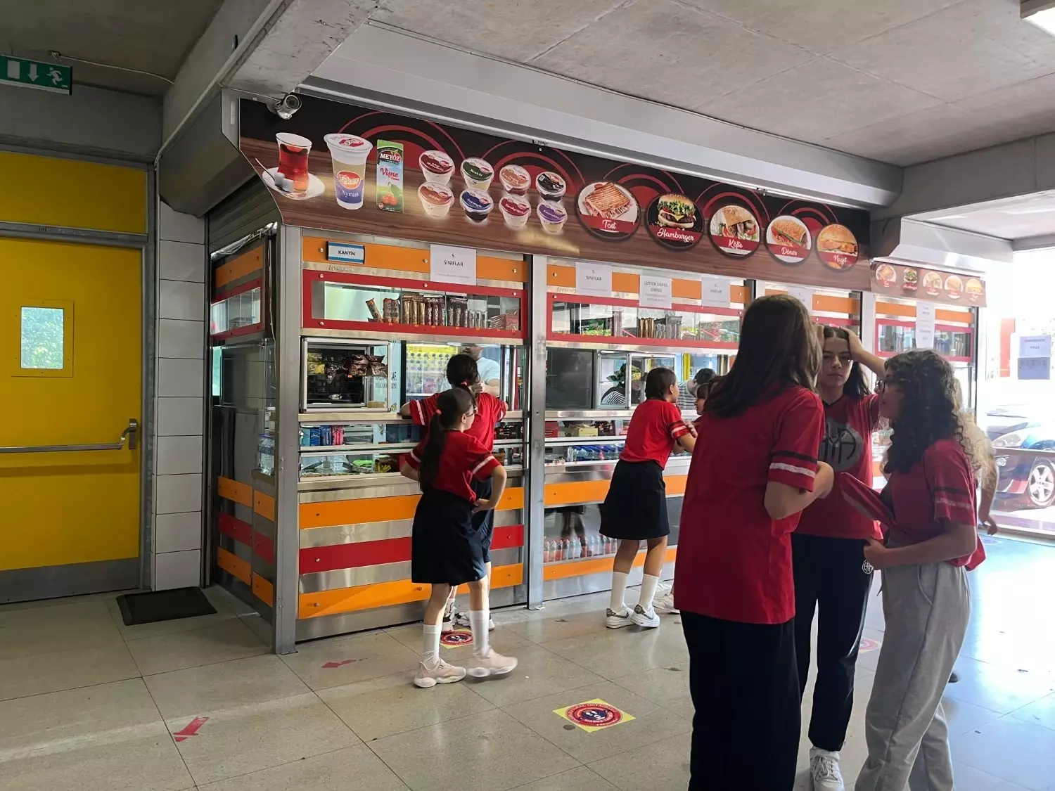 Istanbul lanceert maaltijdondersteuningsinitiatief voor studenten