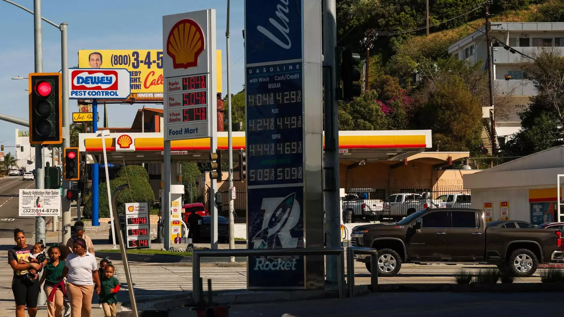 Olie breidt de winst uit en de aandelen dalen naarmate het conflict in Iran zich uitbreidt