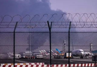 Oorlog in het Midden-Oosten legt de afhankelijkheid van Europa van Golfvluchten bloot, waarschuwen luchtvaartmaatschappijen