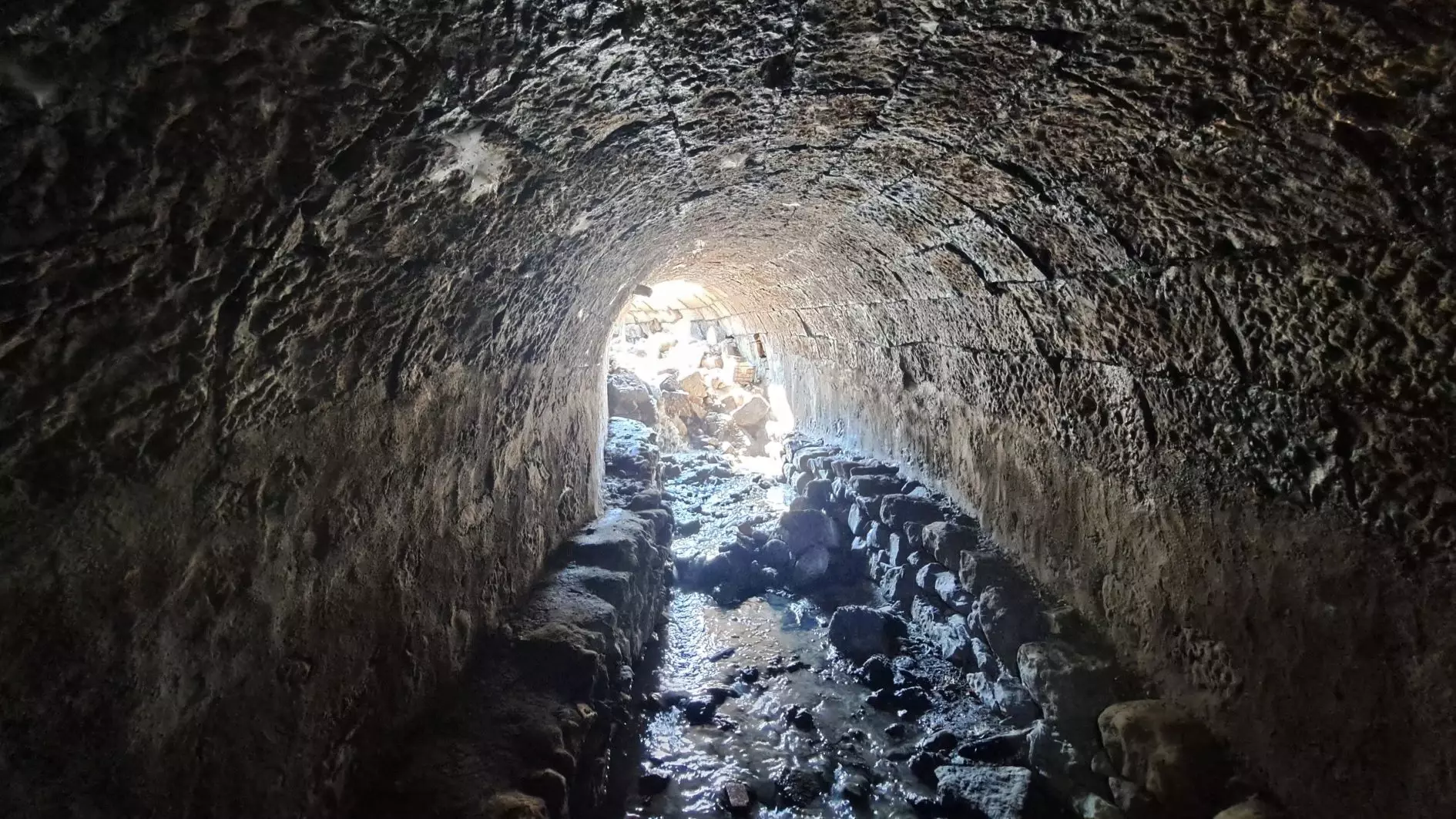 Zeldzaam Romeins waterkanaal opgegraven in Trabzon