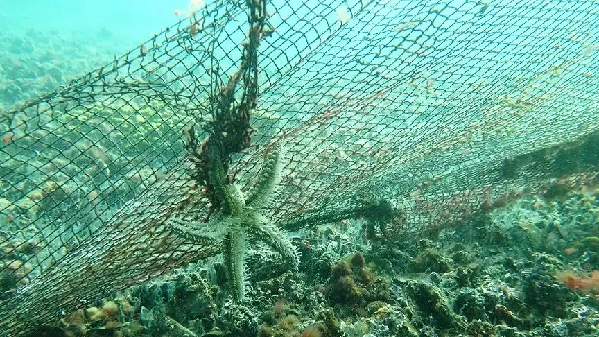95 voetbalvelden aan spooknetten verwijderd uit de Zee van Marmara