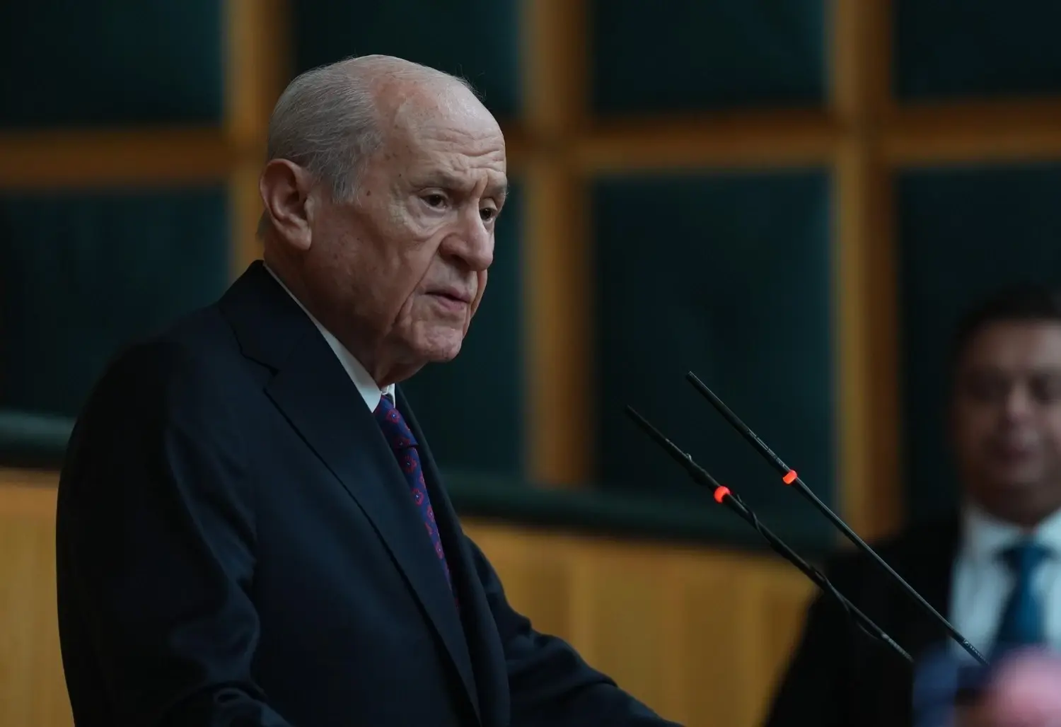 Bahçeli hernieuwt oproep tot herstel van militaire ziekenhuizen