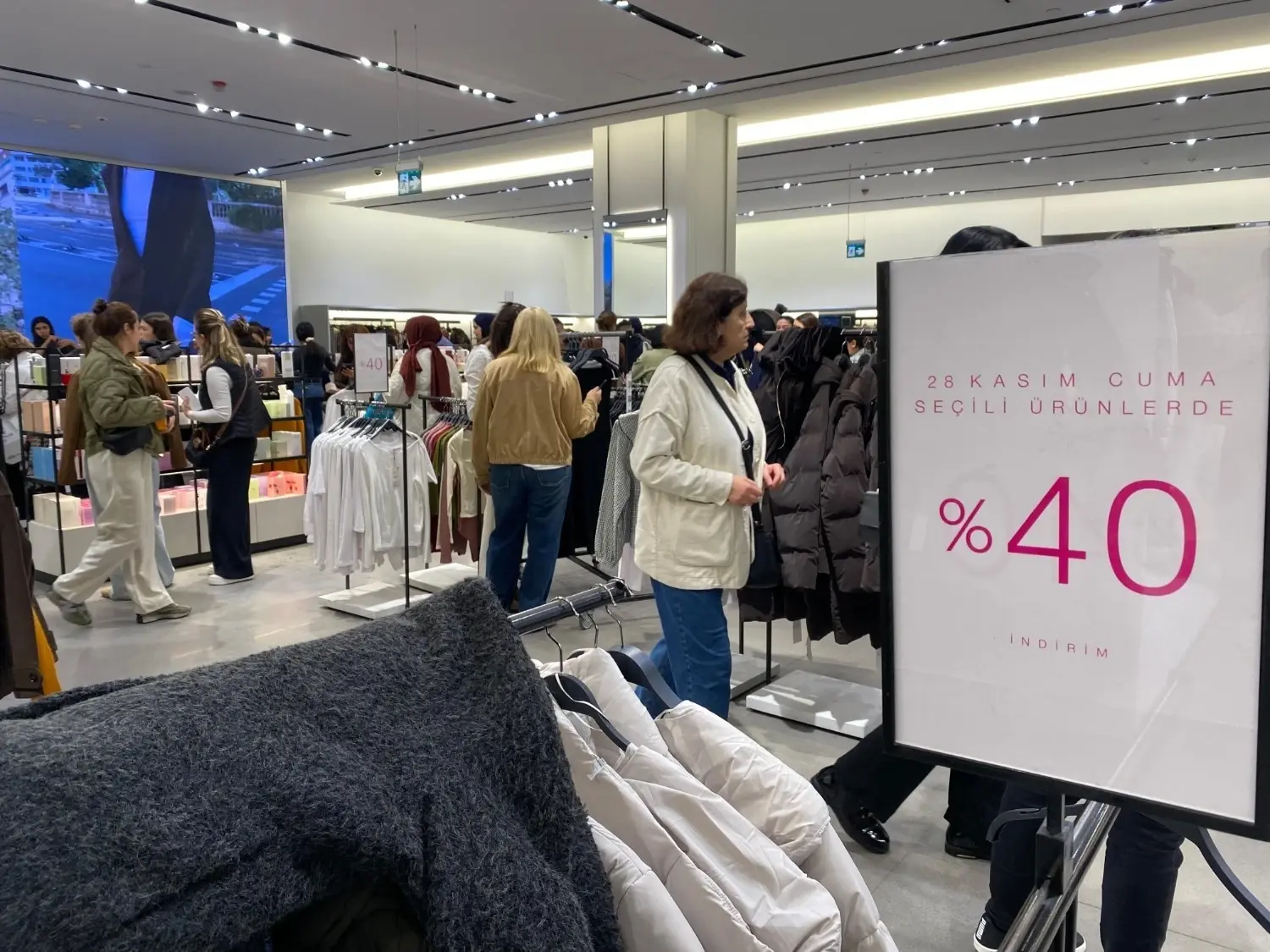 Moederdag en Eid-shopping stimuleren de detailhandelsverkopen in Türkiye