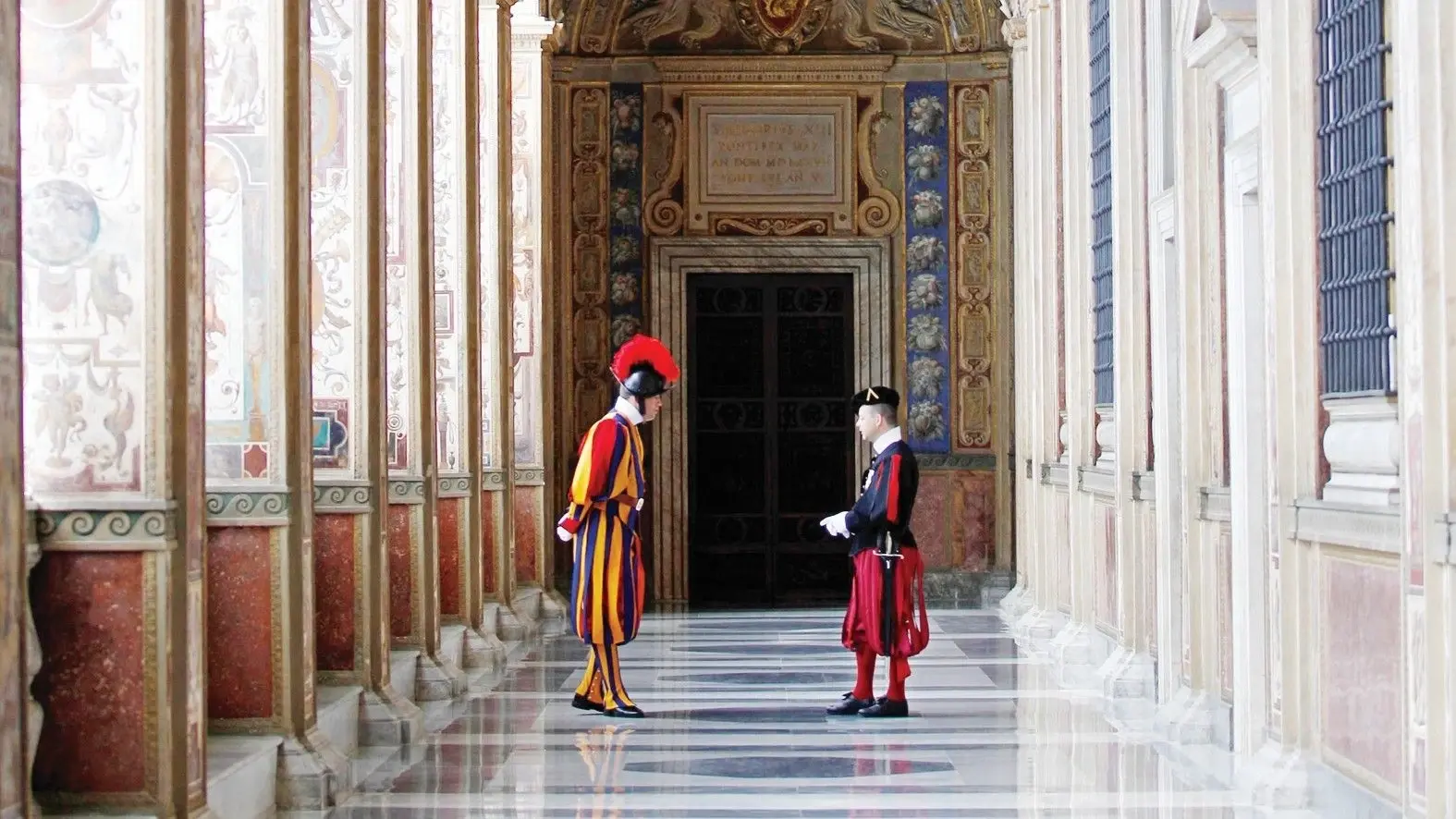 Rafaëls meesterwerk uit het Vaticaan krijgt een laserbehandeling