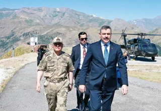 Antiterreurbod zal slagen, zegt de minister tijdens het bezoek van Hakkari