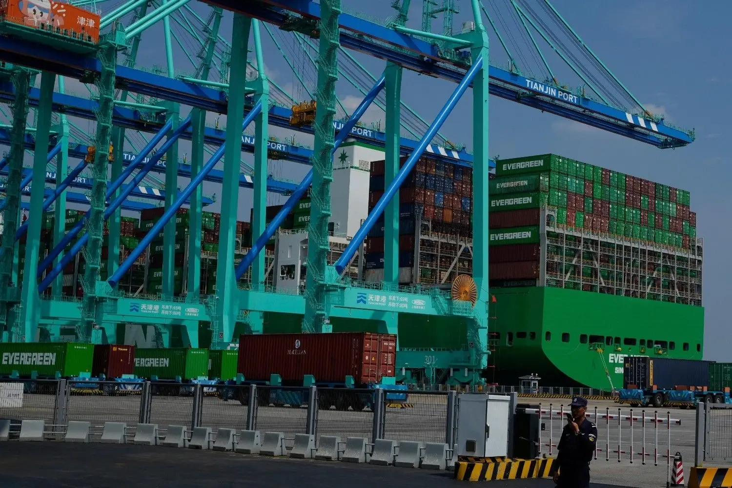 China zegt dat de export in juni sterker stijgt dan voorspeld