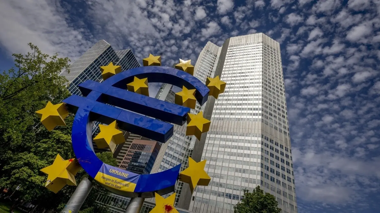 De inflatie in de belangrijkste economieën van de eurozone vertraagt ​​nu de ECB nadenkt over de volgende stap