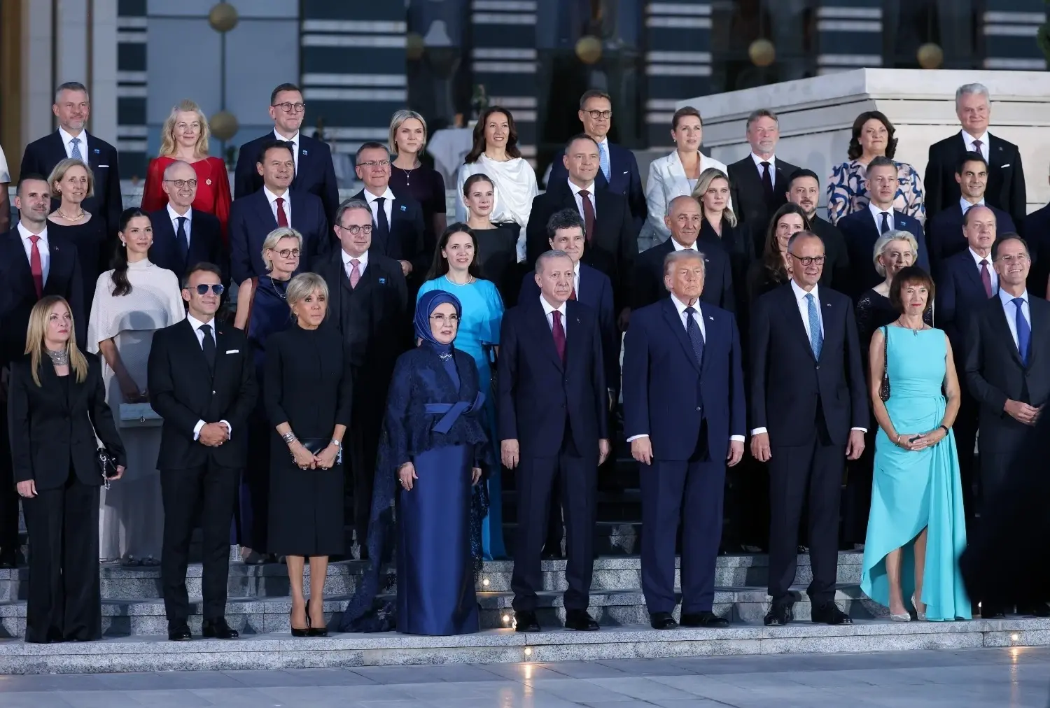 Erdoğan houdt NAVO-topgesprekken met leiders