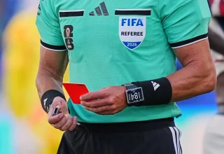 FIFA verdedigt Balogun-scheidsrechter na aanval van Trump