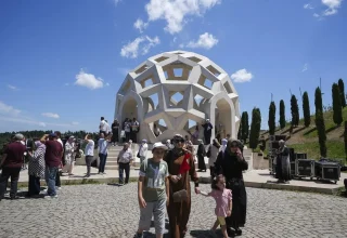 Gedenktekens in Istanbul herinneren aan de mislukte staatsgreep van 2016