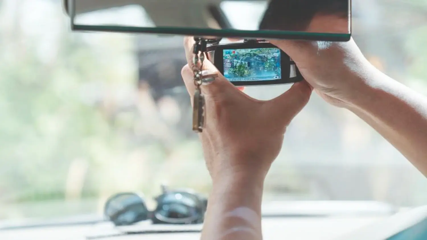 Het gebruik van dashcams neemt toe naarmate verkeersconflicten en zwaardere straffen de vraag stimuleren