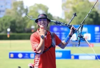 Mete Gazoz wint goud op de Wereldbeker Boogschieten in Madrid