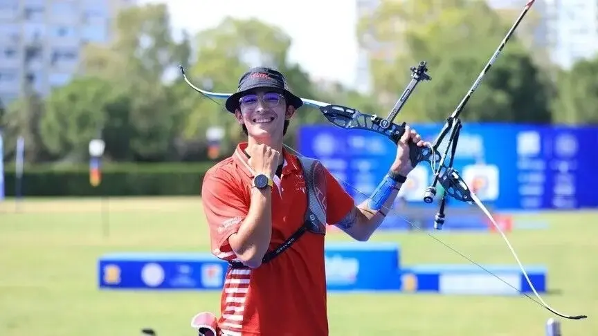 Mete Gazoz wint goud op de Wereldbeker Boogschieten in Madrid