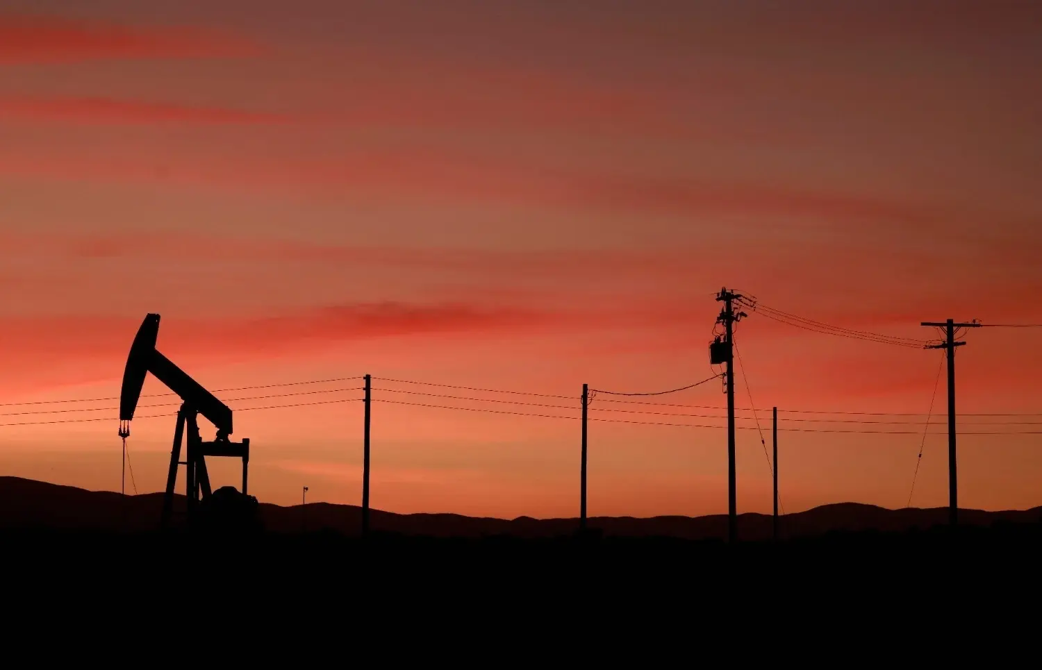 Olie daalt nadat OPEC+ de productiequota verhoogt