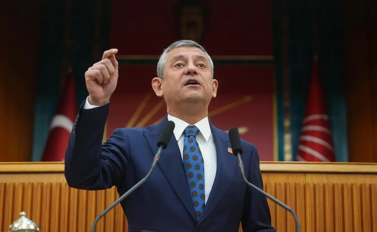 Özel daagt Kılıçdaroğlu uit voor het CHP-voorzitterschap