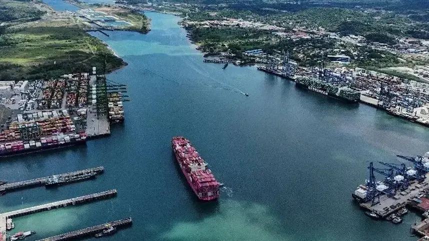 Panama probeert de controle over de strategische oliepijpleiding terug te krijgen