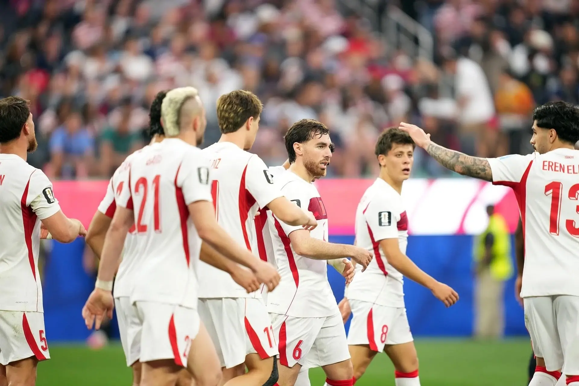 Türkiye beëindigt WK-campagne met overwinning op VS