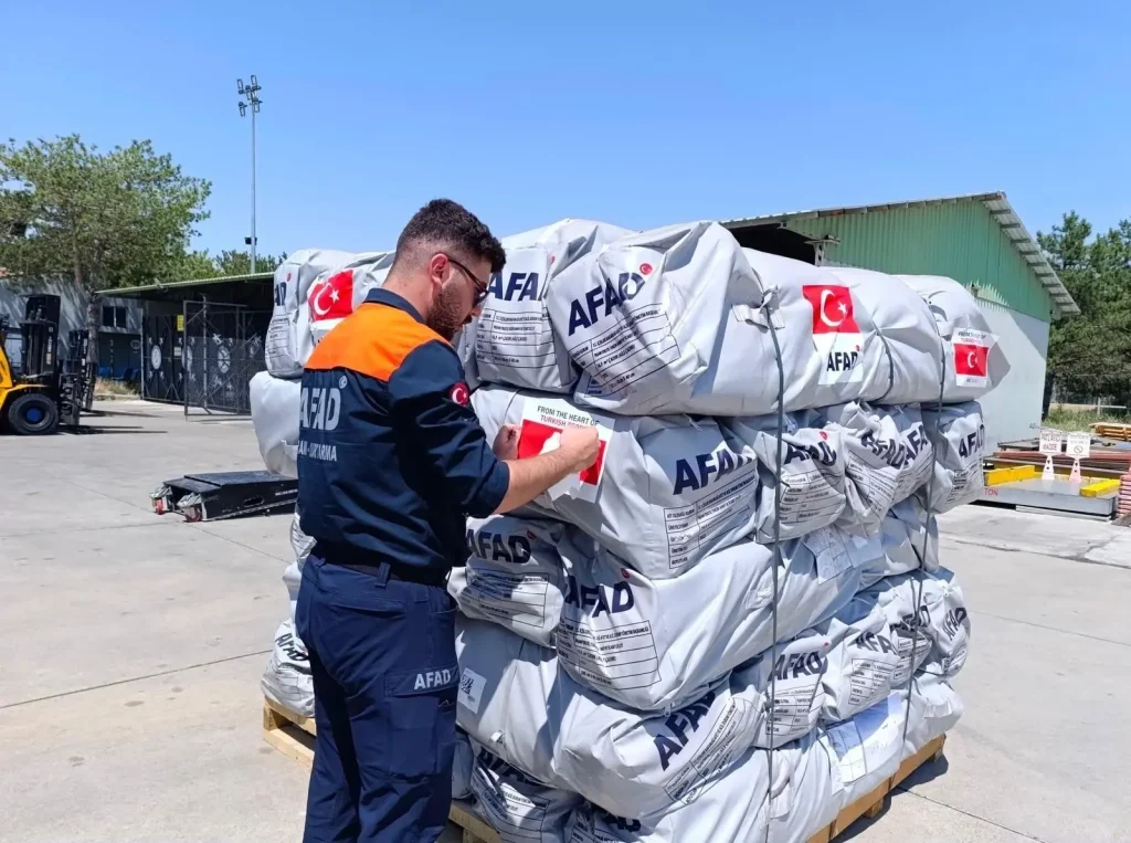 Türkiye stuurt 30 ton hulp naar het door de aardbeving getroffen Venezuela