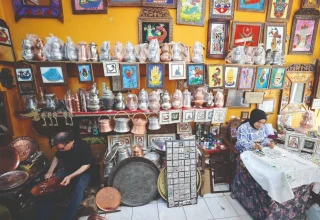 Vader en dochter houden de traditie van Mardin levend