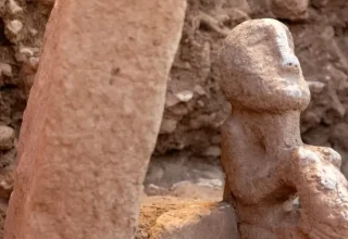 11.000 jaar oud beeldhouwwerk gevonden in Karahantepe