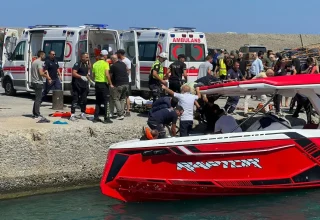 Acht doden en achttien vermisten nadat de veerboot voor de kust van Turks-Cyprus zinkt