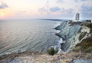 Adana’s ‘witte kliffen’ nieuwe route voor paragliders