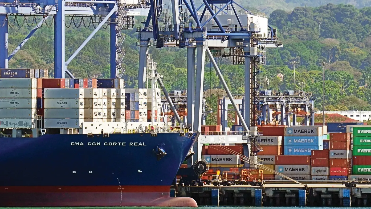 CK Hutchison eist meer dan 1,5 miljard dollar van Panama over de haven