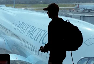 Cathay Pacific zegt dat de winst in de eerste helft met 71 procent stijgt