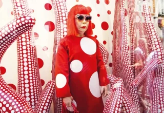 De Japanse ‘polka dot queen’-kunstenaar Yayoi Kusama sterft op 97-jarige leeftijd