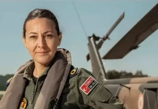 De Turkse luchtmacht benoemt haar eerste vrouwelijke generaal