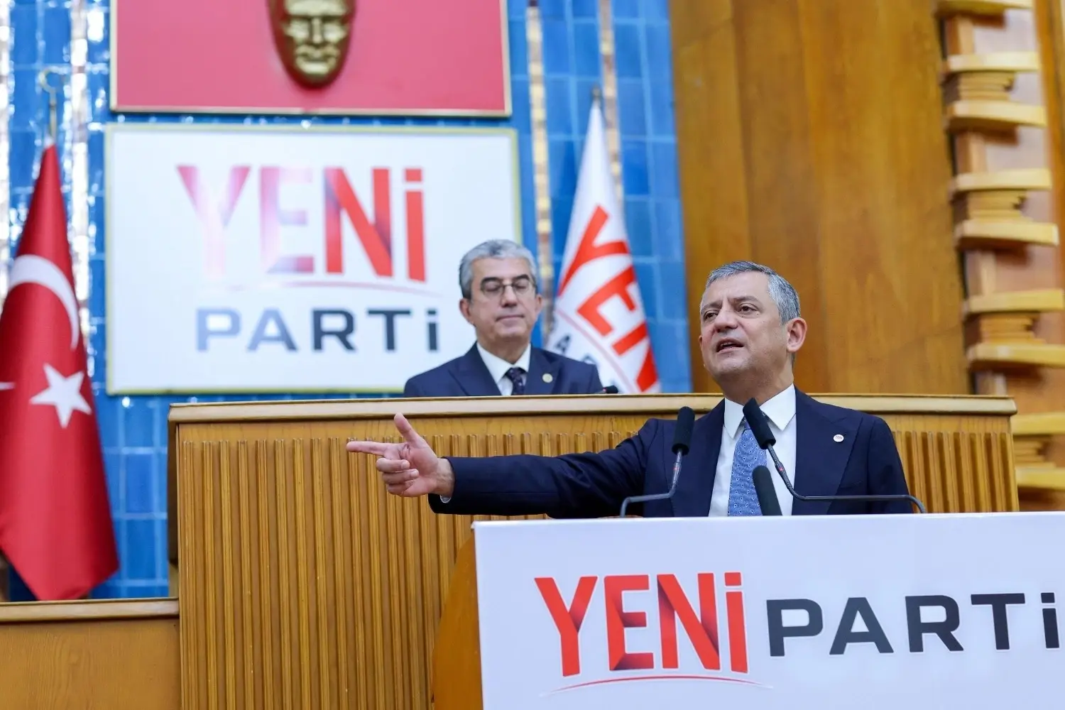 Özel verdedigt steun voor antiterreurwet en zegt dat Türkiye 'winnaar' is
