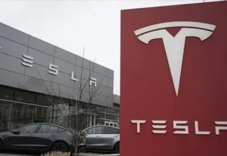 Tesla plaagt aanstaande lancering van Cybercab ‘robotaxi’