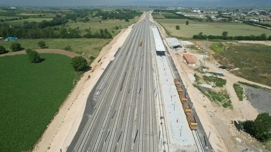 Türkiye geeft in januari-juni 41,5 miljard lira uit aan transportprojecten