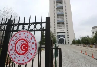 Türkiye neemt maatregelen om misleidende eigendoms- en autovermeldingen op sociale media te beteugelen
