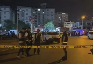 Aan ISIL gelinkte verdachte gedood na botsing met politie Istanbul