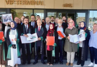 Advocaten uit Istanboel gaan naar Den Haag om bewijsmateriaal uit Gaza in te dienen