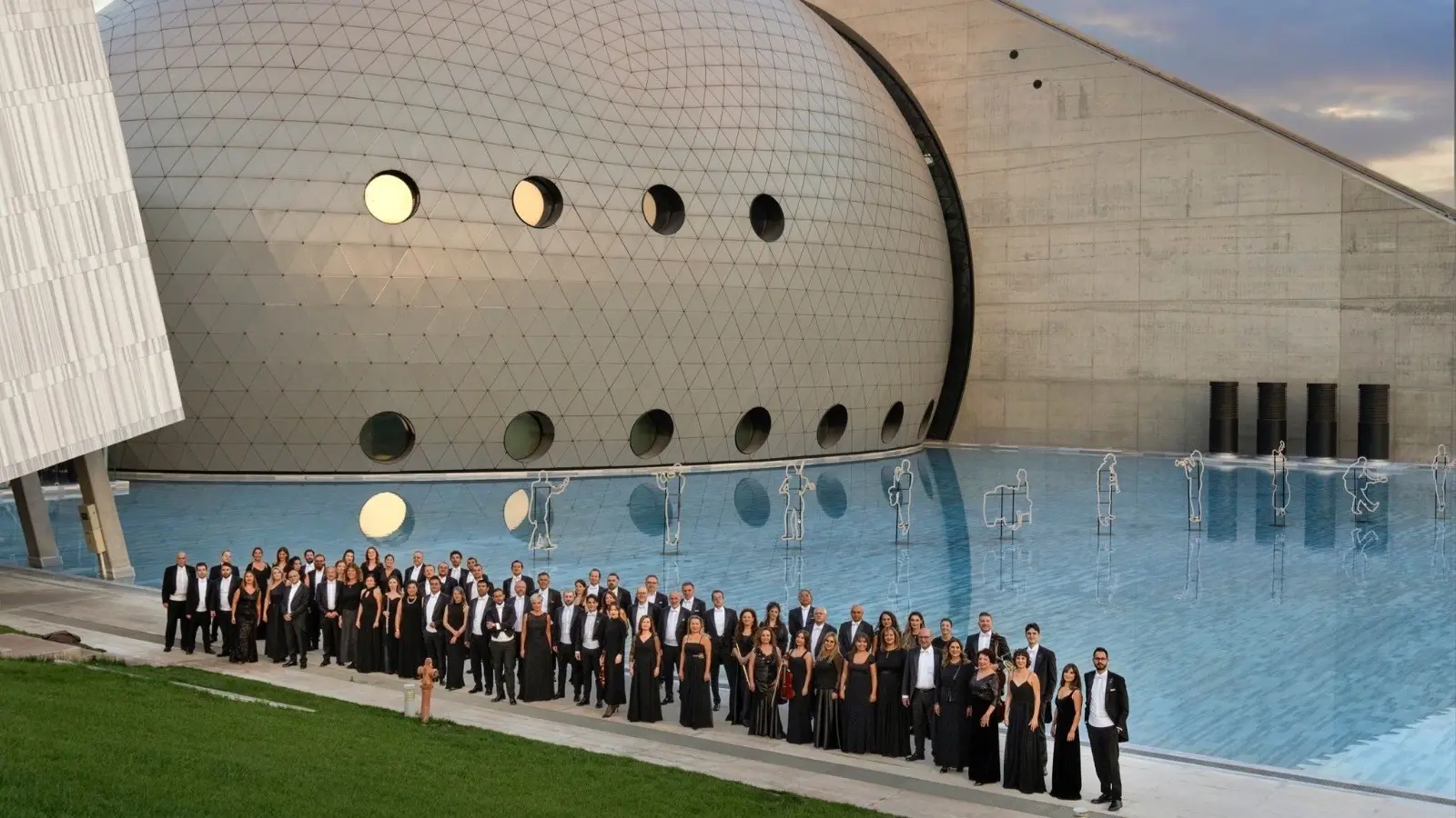 CSO viert 200-jarig jubileum op wereldpodia