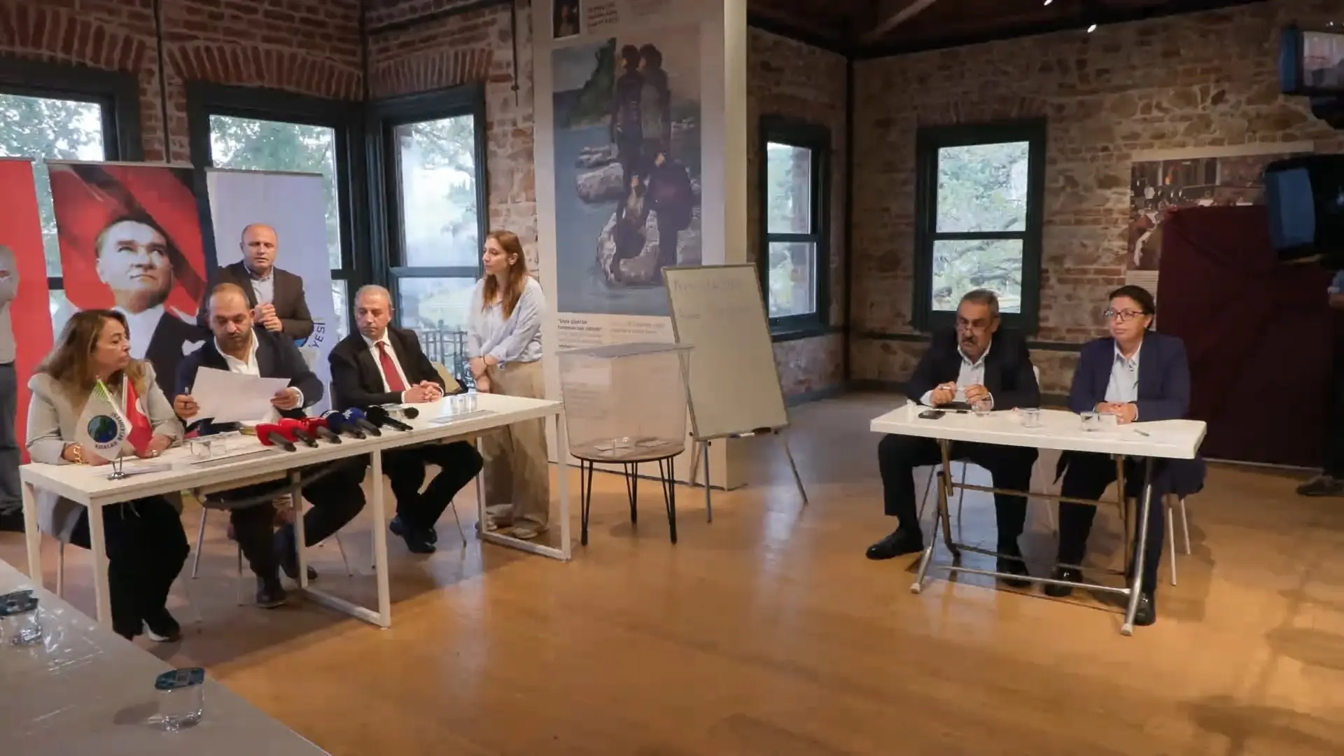 De AKP wint de verkiezing van waarnemend burgemeester in het door de CHP bezette district Istanboel