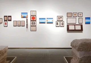 De ‘Atlas of Encounters’ van Alex Cerveny wordt geopend in de Zeyrek Çinili Hamam