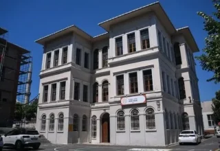 De historische Vefa High School brengt het moderne Turkiye naar voren